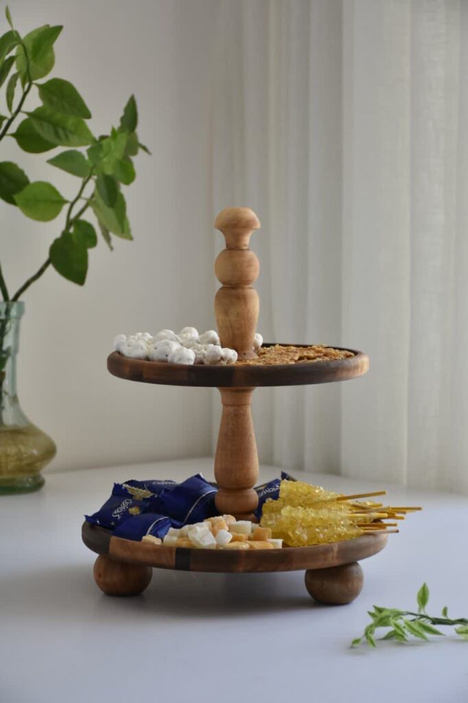 Two-tier pastry dish